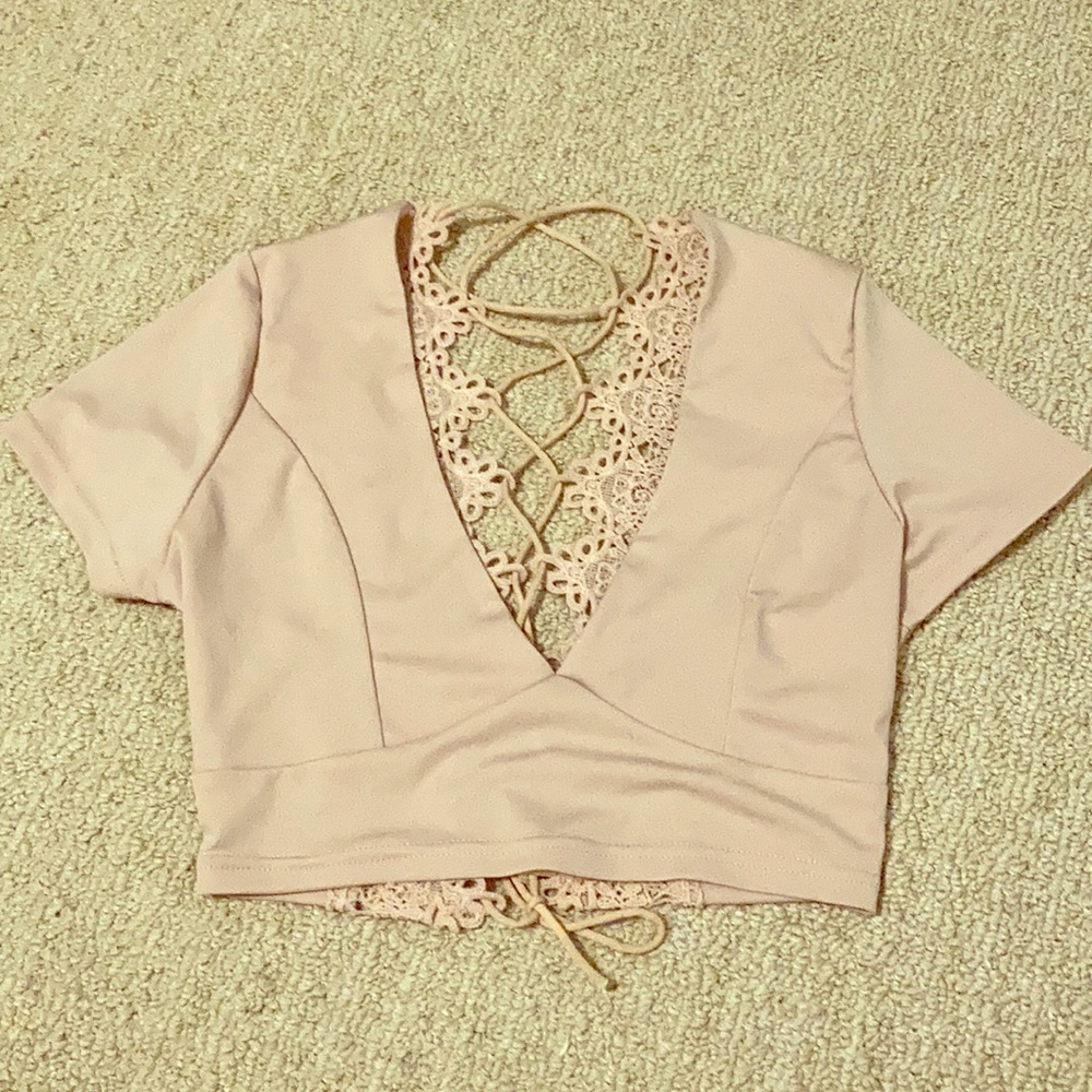 ❣️2 for $20❣️ NWOT Pink tie up crop top